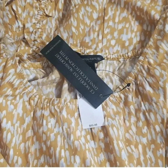 Banana Republic Fit-and-Flare Dress - Picture 11 of 12